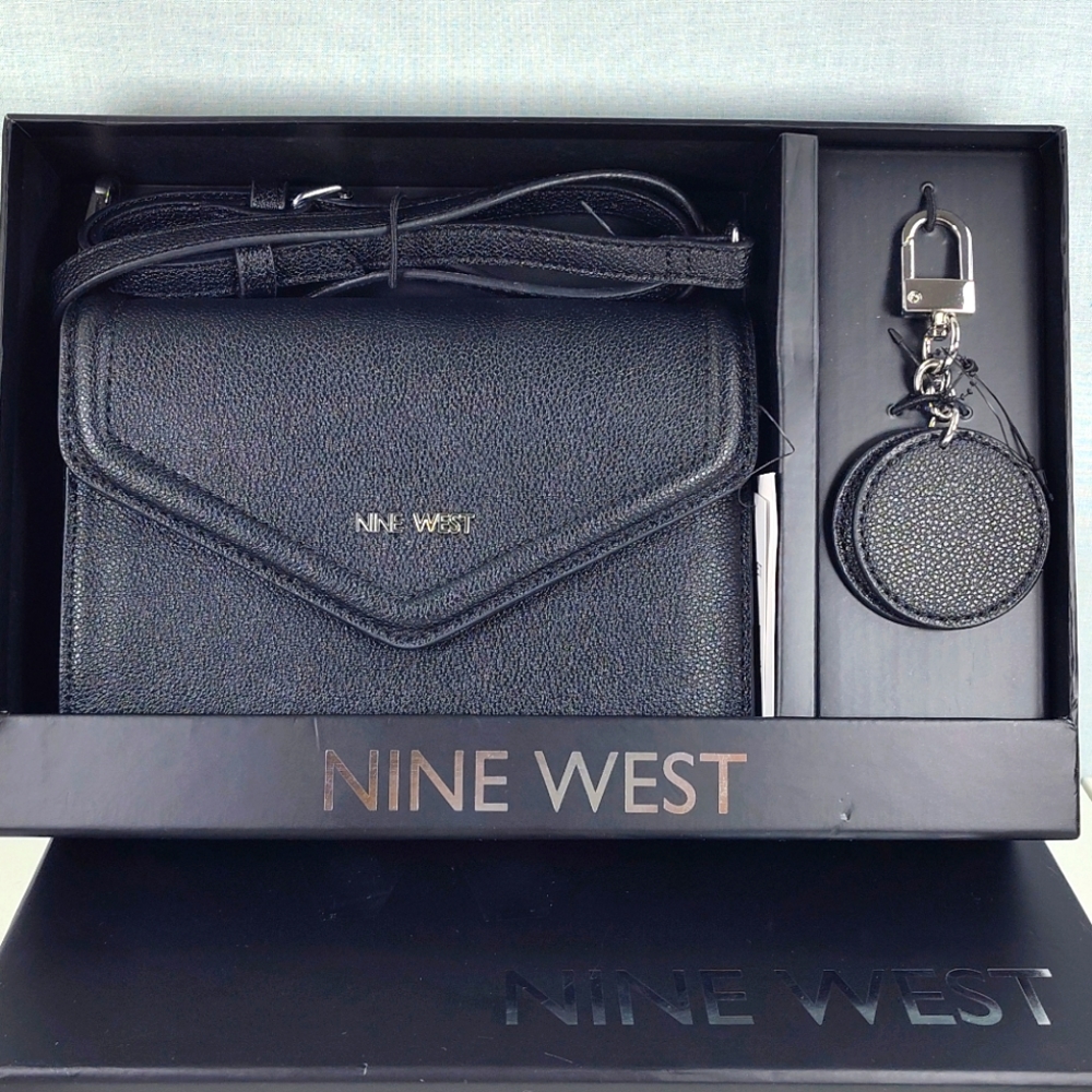 NINE WEST Small Crossbody With Keychain Boxed Gift Set Black